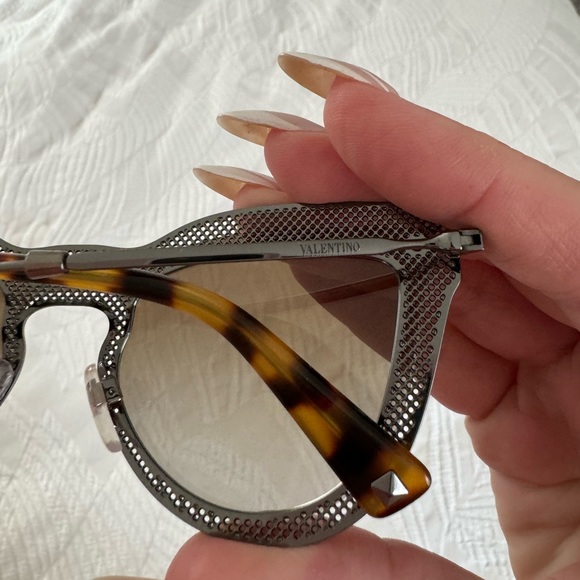 Valentino mirror sunglasses main image 4
